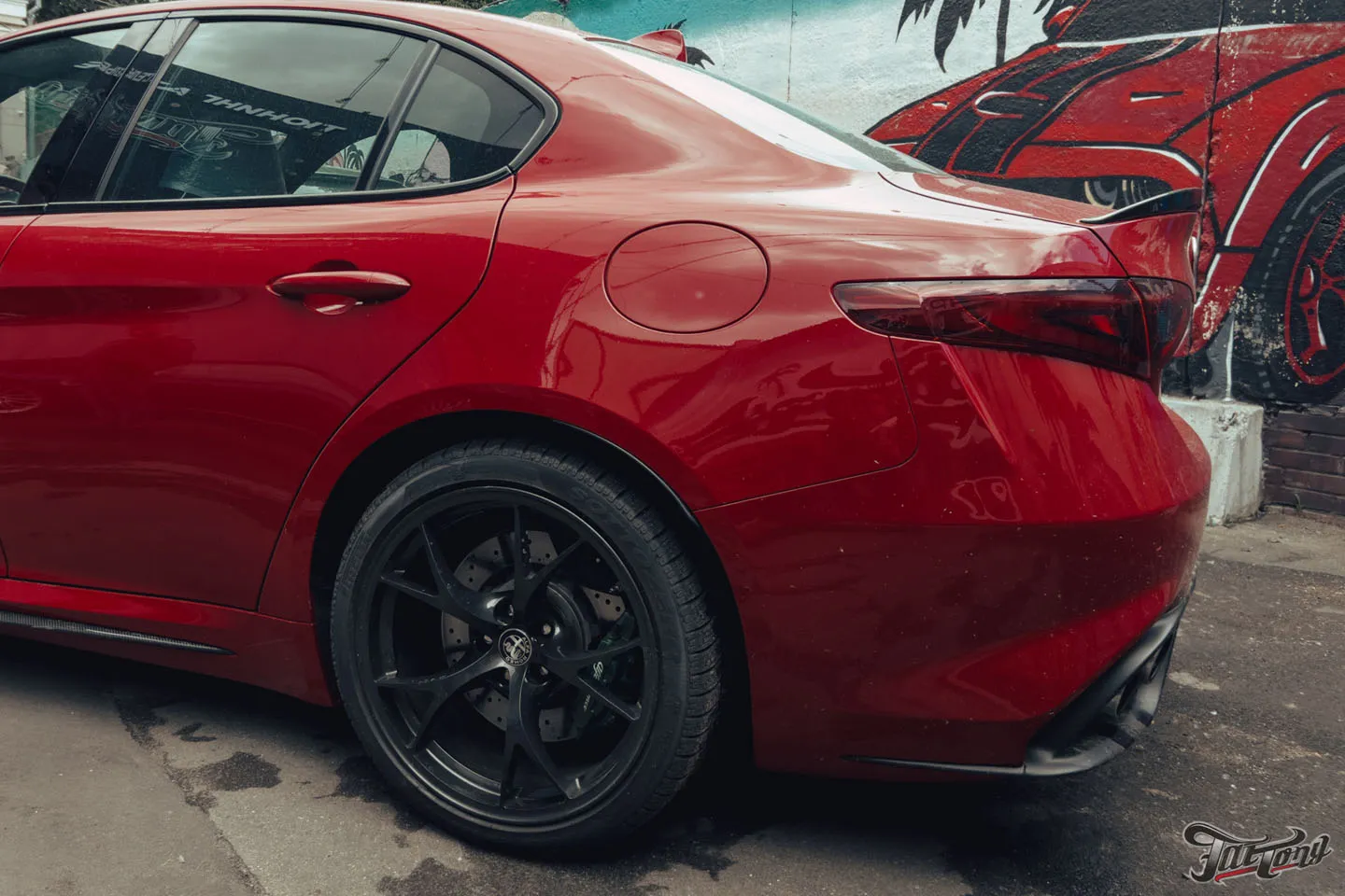 Кузовной ремонт шикарного Alfa Romeo Giulia, часть 1: показываем этапы работ